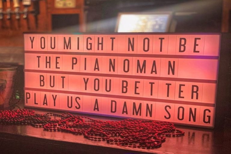 Bills Bar Boston Piano Bar logo 1 768x512
