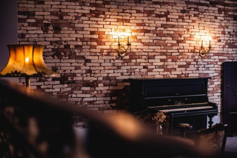 Find Piano Bars Nearby Pianobook