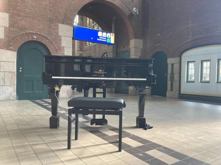 public piano station maastricht centraal 2 768x576