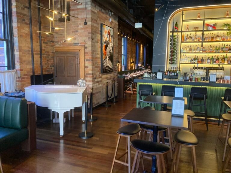 the berczy piano bar2 768x576